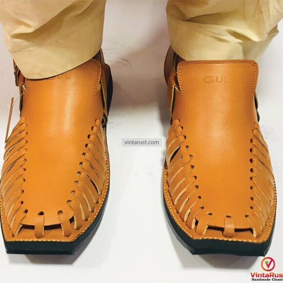 Handmade Tan Leather Peshawari Chappal: Classic Men's Sandal - Picture 1 of 7